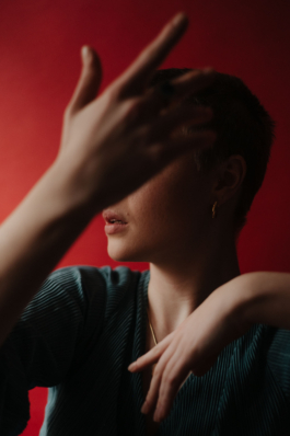 Sarah Mahita Schauspielerin Portrait Maximilian Gödecke Berlin 