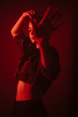 Sarah Mahita Schauspielerin Portrait Maximilian Gödecke Berlin 